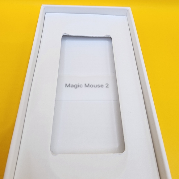 Apple Magic Mouse 2 White Wireless - Open Box - Picture 3 of 4